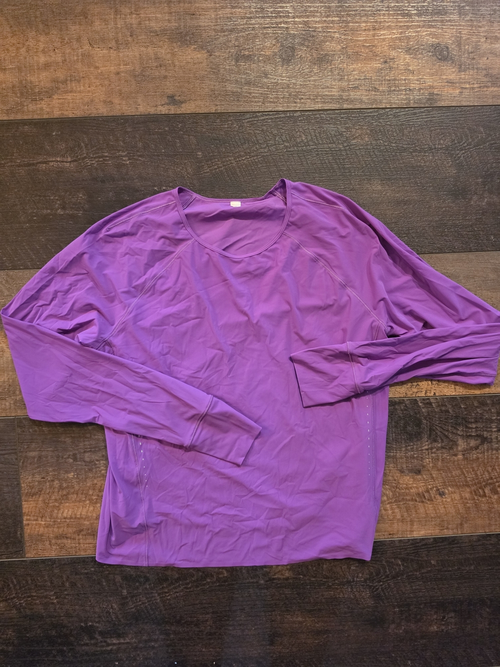 Lululemon Long Sleeve Top Purple Size Large 10–12 Thumbhole Athletic Shirt